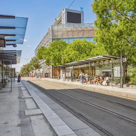 Le Chapelle -t2 Cosy Pour 4- 8 * Lyon